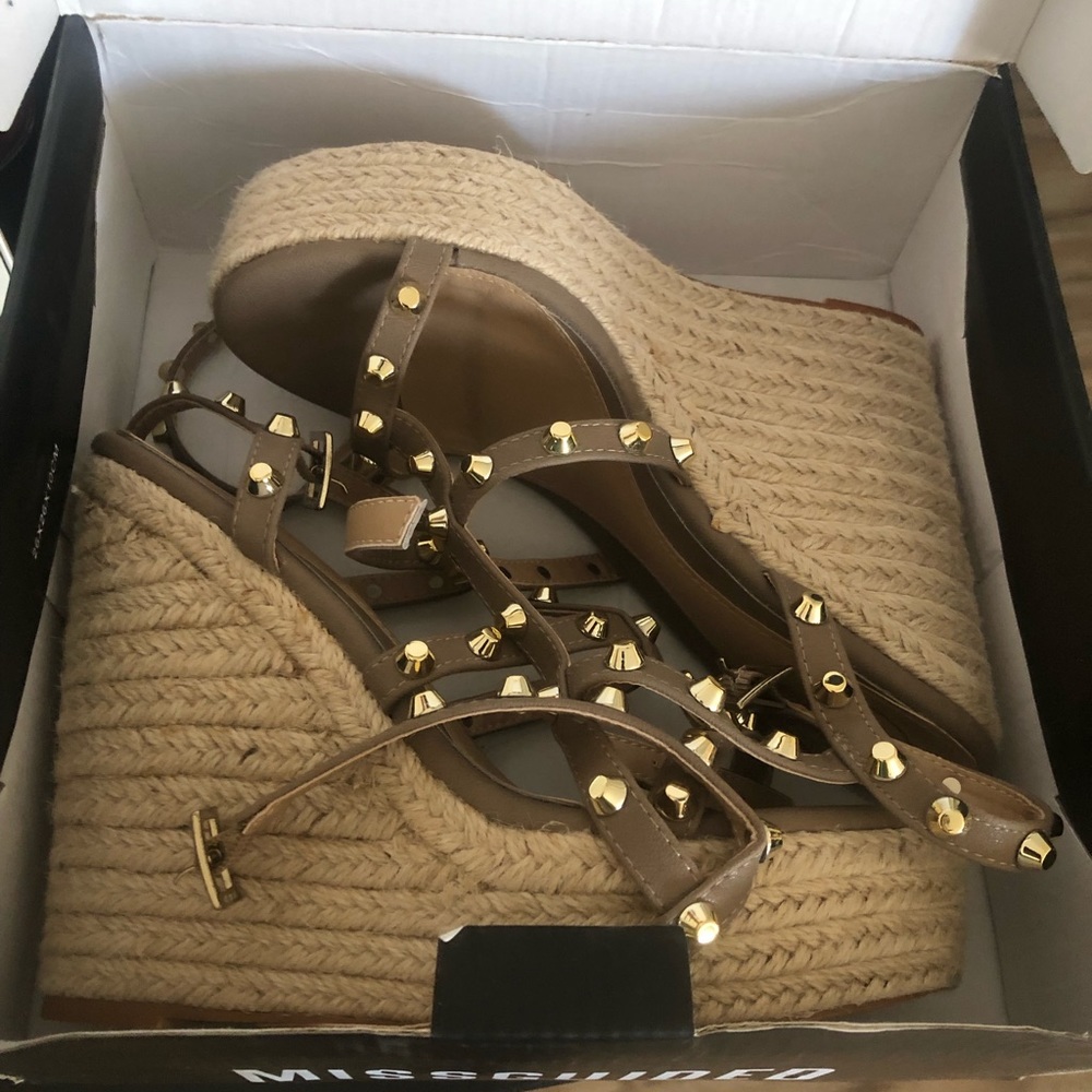 Missguided Wedges